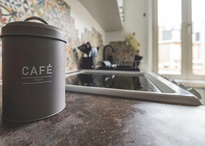 Le Fuseau De Διαμέρισμα *